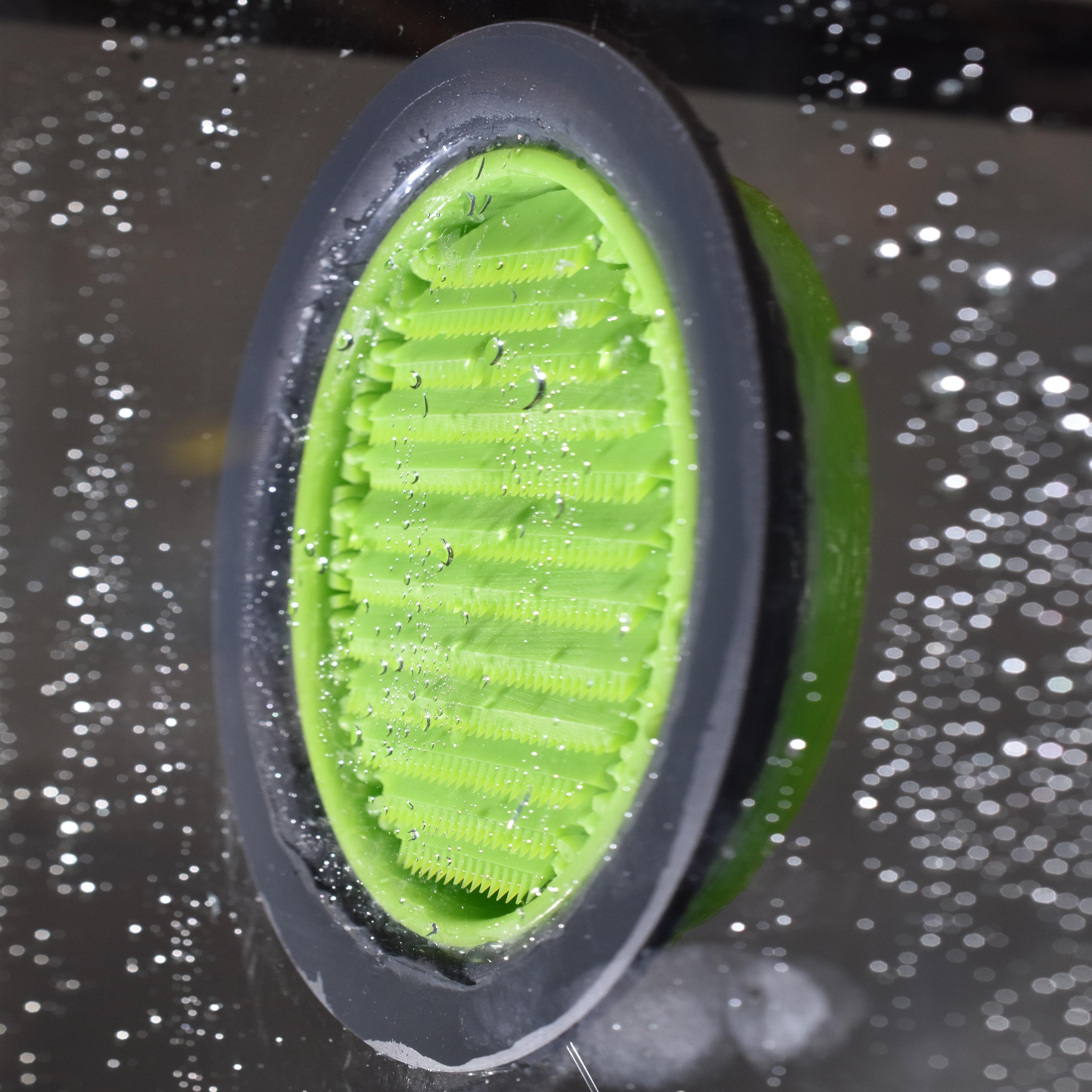 Image of the team’s bioinspired remora disc with modifiable lamellae, constructed using resin-based 3-D printed materials.