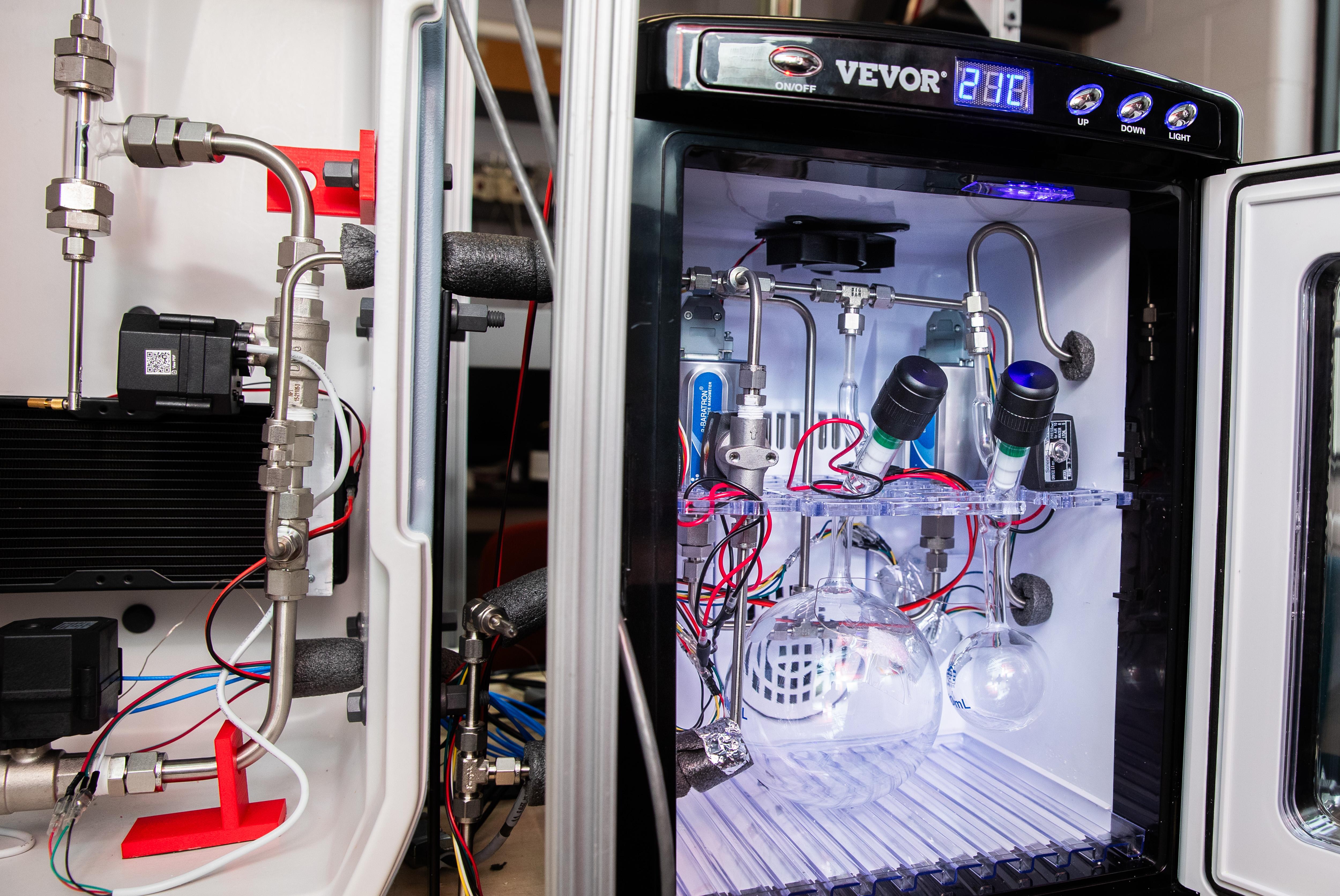 Automated temperature- and pressure-controlled experimental environment allows for slow diffusion processes to take place.