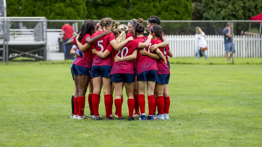 NJIT Women's Soccer Huddle