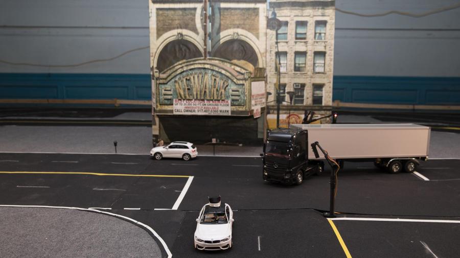 Students in Cong Wang’s Control Automation Robotics Lab are developing cars, guided by remote drivers at gaming-style steering wheel and pedal control stations, that will be deployed on the streets of a miniaturized Newark, N.J.