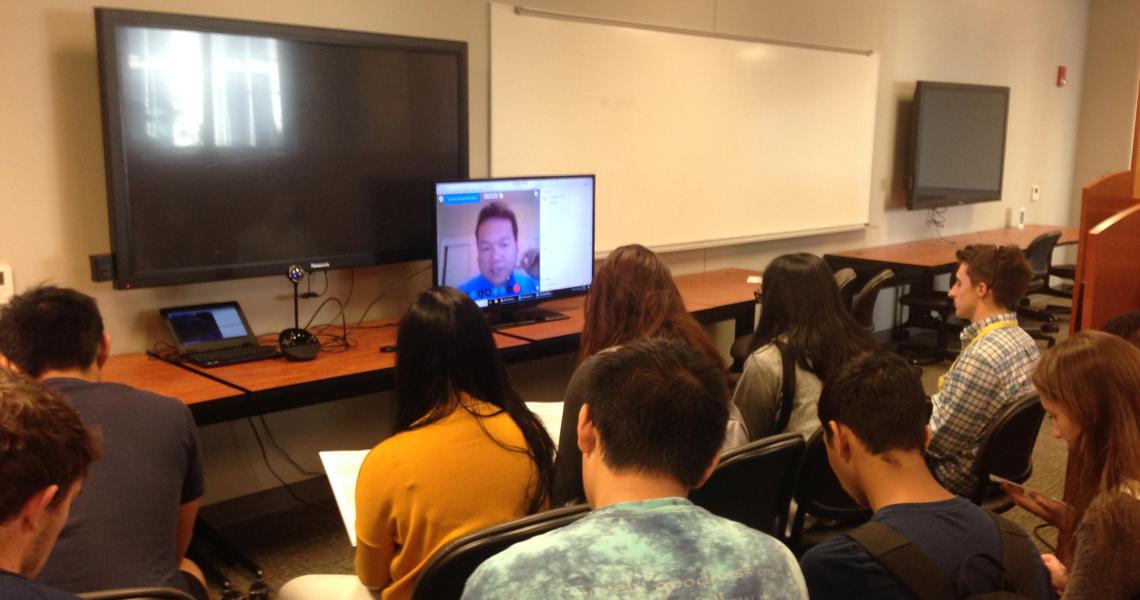 Honors College students network virtually with alumnus Phong Pham. 