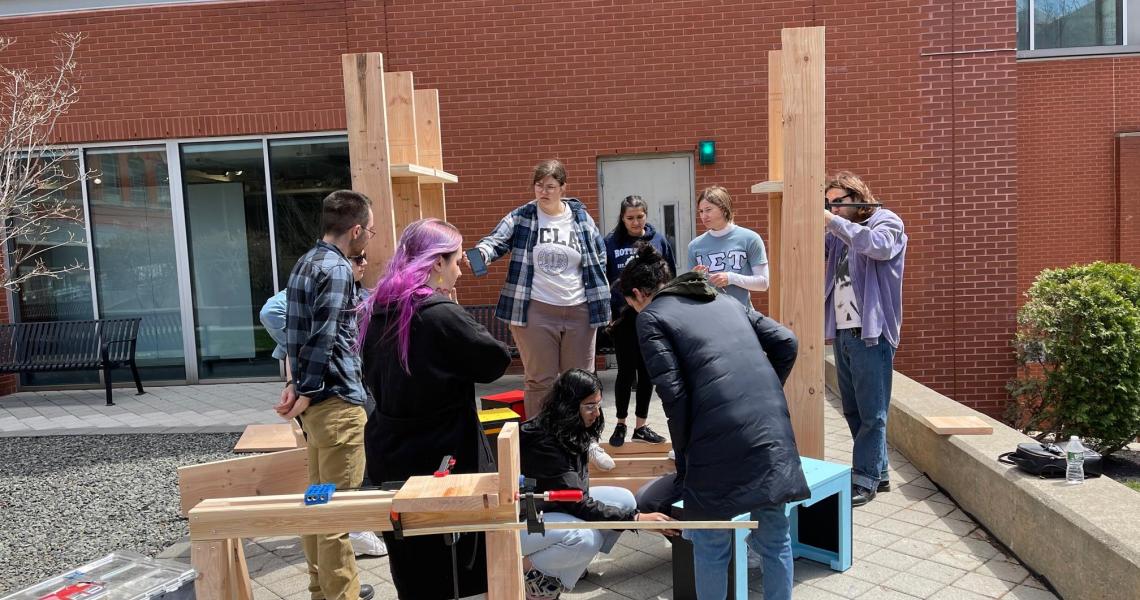 Hillier College Students Design/Build: Parklet