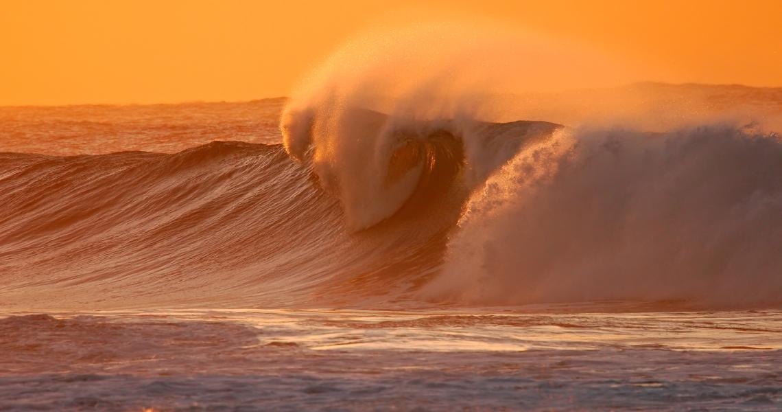 Breaking Wave