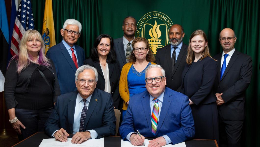 NJIT and HCC articulation agreement signing