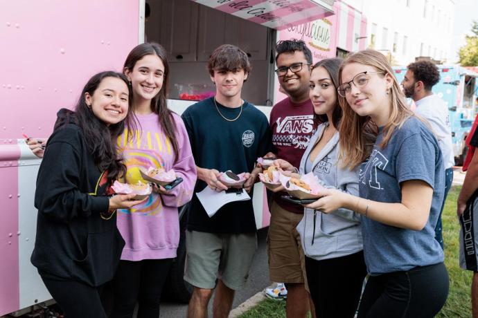 Students welcomed dessert trucks to the post-convocation carnival