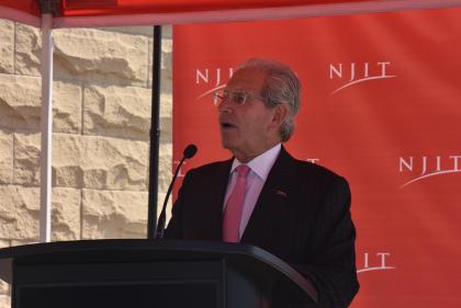 President Joel Bloom addresses the "Welcome to Campus Reception"