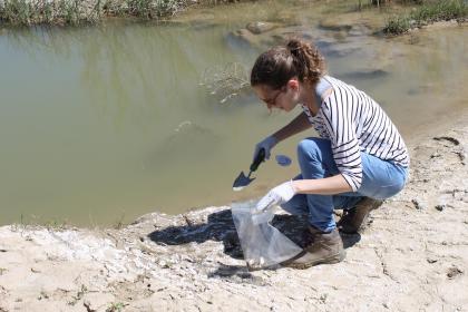 Lucia Rodriguez testing mining waste