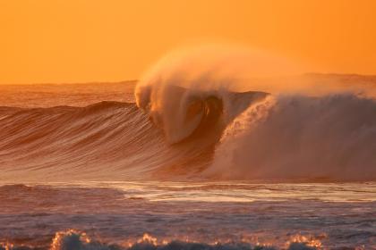 Breaking Wave