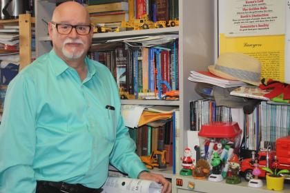 Engineering Technology professor John Wiggins